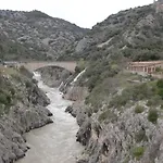 De La Tour Couette-café Saint-Guilhem-le-Desert