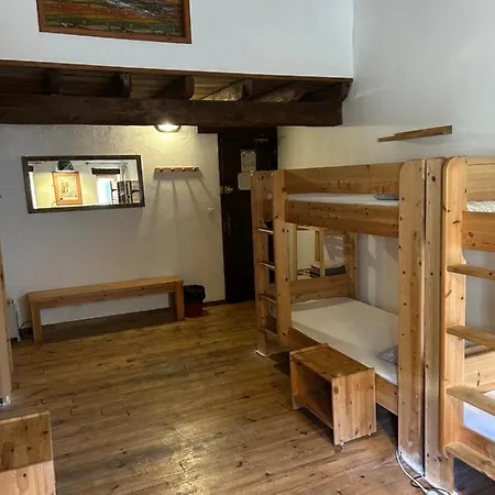 De La Tour Bed & Breakfast *