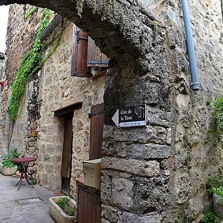 De La Tour * Saint-Guilhem-le-Desert